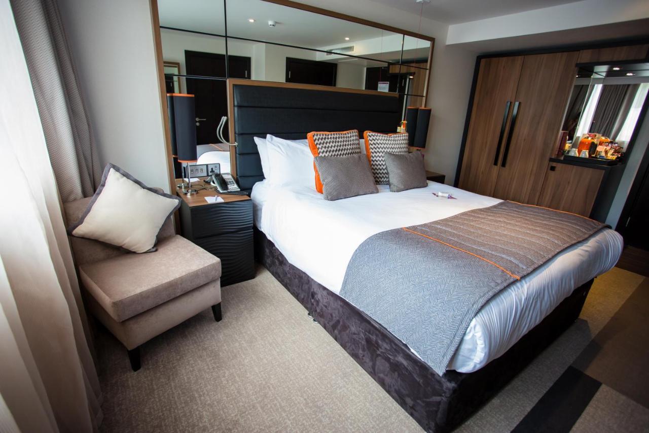Crowne Plaza Gerrards Cross By Ihg Hotel Beaconsfield Buitenkant foto