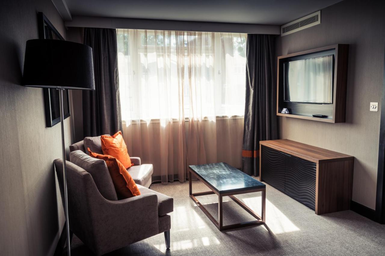 Crowne Plaza Gerrards Cross By Ihg Hotel Beaconsfield Buitenkant foto