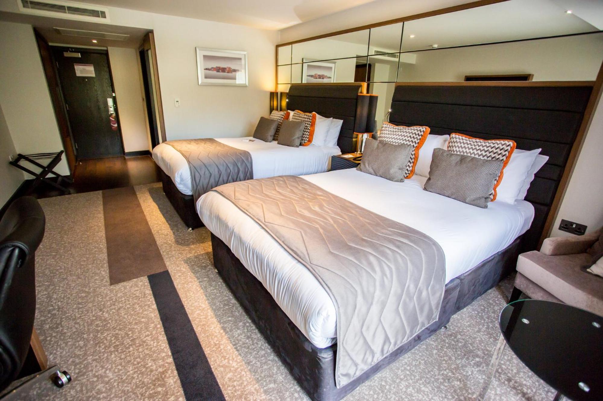 Crowne Plaza Gerrards Cross By Ihg Hotel Beaconsfield Buitenkant foto