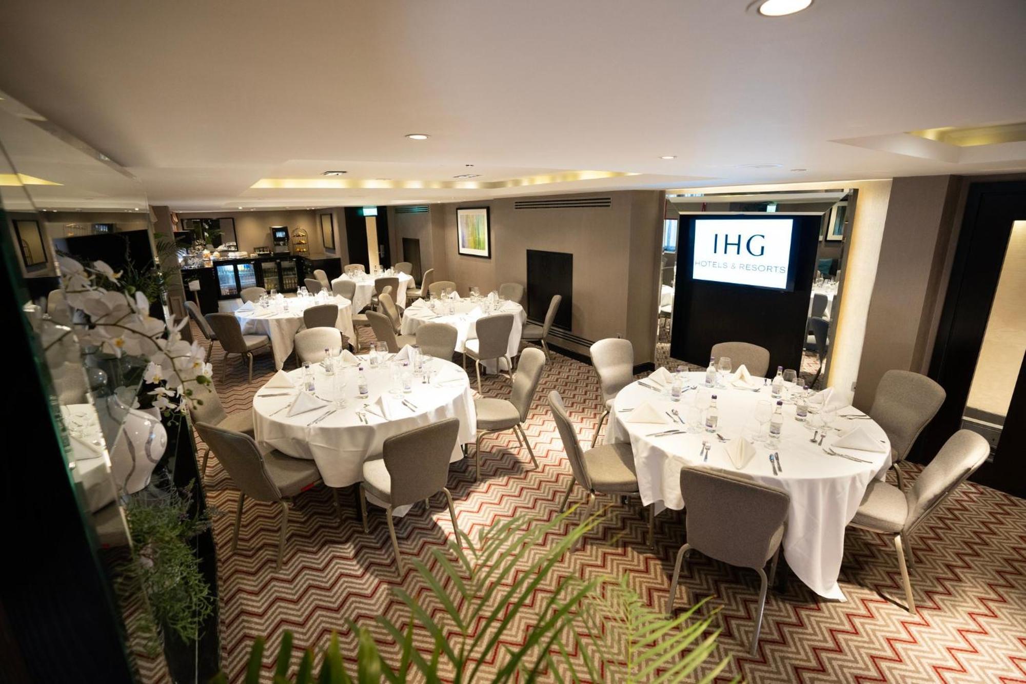 Crowne Plaza Gerrards Cross By Ihg Hotel Beaconsfield Buitenkant foto