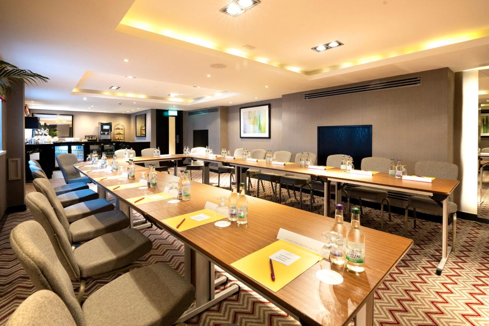 Crowne Plaza Gerrards Cross By Ihg Hotel Beaconsfield Buitenkant foto