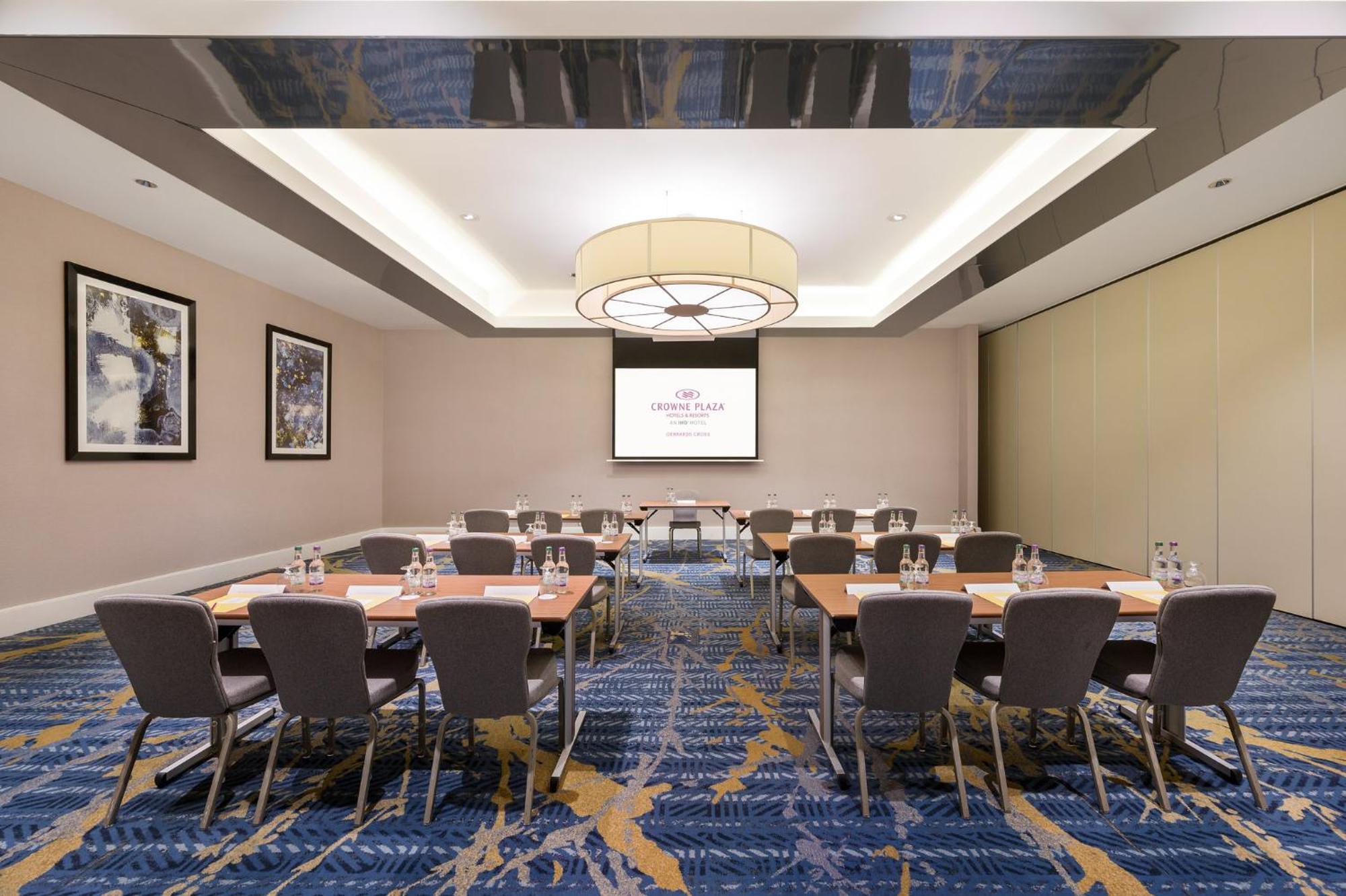 Crowne Plaza Gerrards Cross By Ihg Hotel Beaconsfield Buitenkant foto