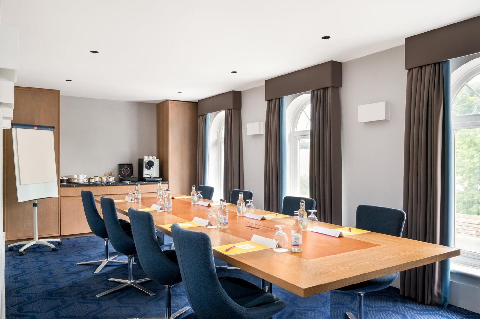 Crowne Plaza Gerrards Cross By Ihg Hotel Beaconsfield Buitenkant foto