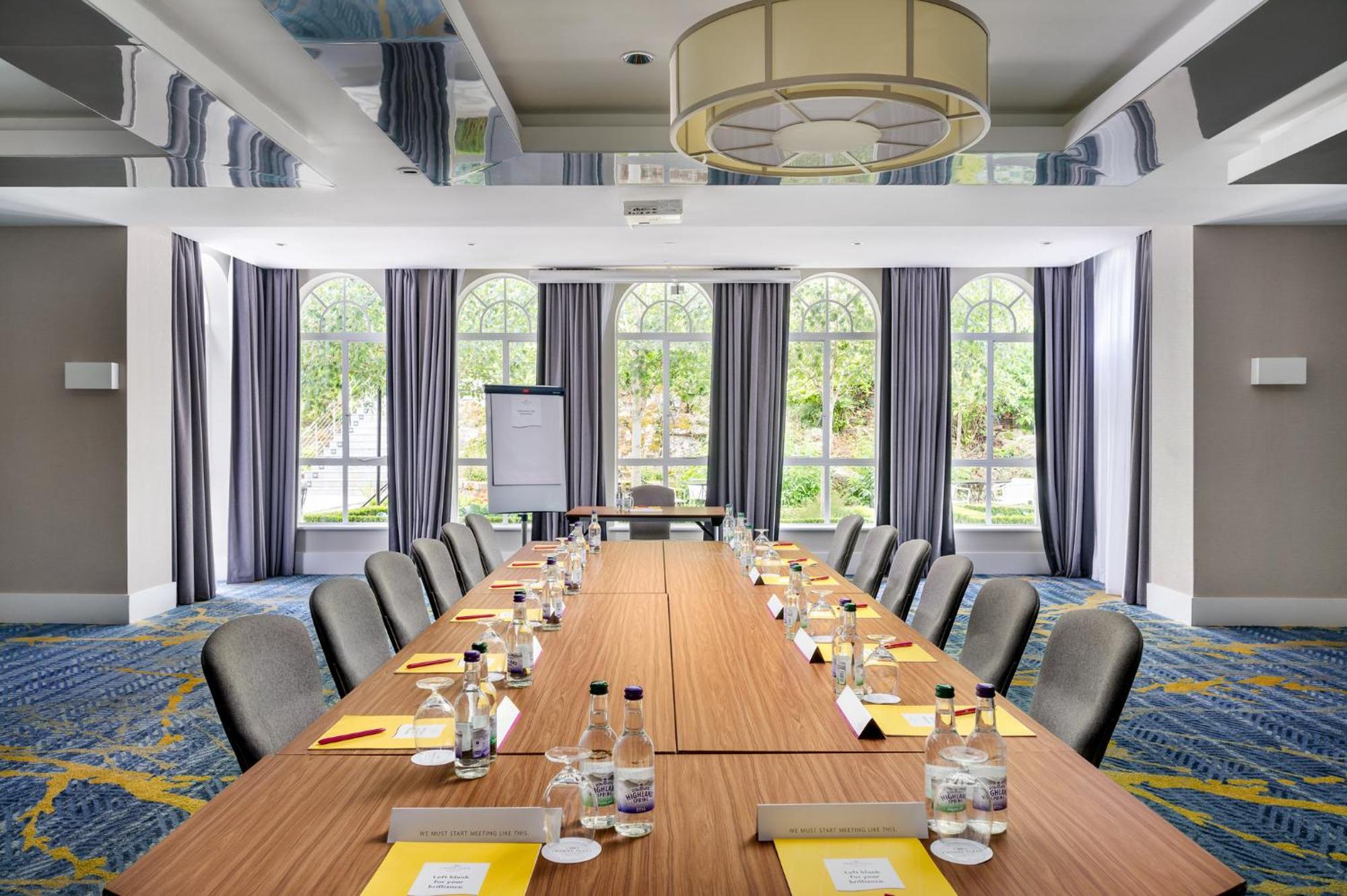Crowne Plaza Gerrards Cross By Ihg Hotel Beaconsfield Buitenkant foto